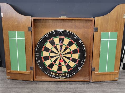 urban auctions  ships inn dart board  darts tall