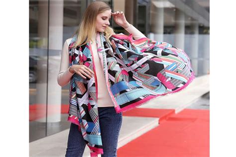 wear  oversized scarf fashionably newchic blog