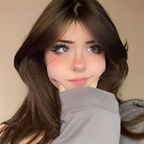 ʚ𝖍𝖆𝖓𝖓𝖆𝖍ɞ on instagram “ 3” in 2021 cute makeup looks aesthetic hair