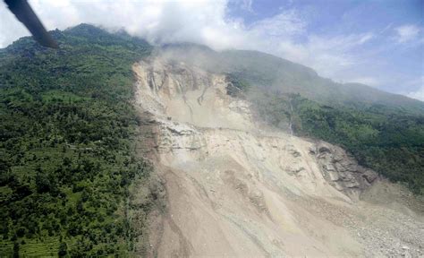 nepal landslides poses   threat thediplomaticaffairscom