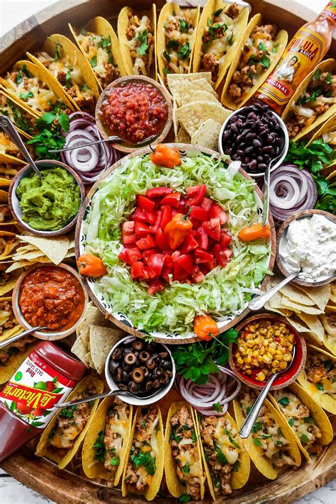 easy taco recipe dinner board tacos tacoboard easytacos taco dinner party food appetizers
