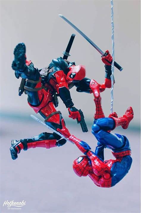 action figures   life  stunning images  japanese photographer marvel action figures