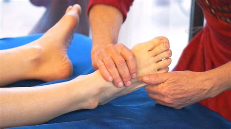 foot and leg massage therapy techniques athena jezik