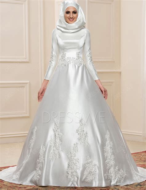 New Muslim Wedding Dress Hijab Long Sleeves Arabic Wedding Gown Satin