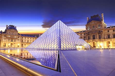 enjoy  louvre museum  paris