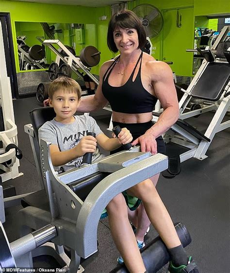 Bodybuilding Mom Admits People Are Afraid Of Her Muscular Physique