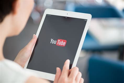 advertisers pull   youtube  due  ads  inappropriate