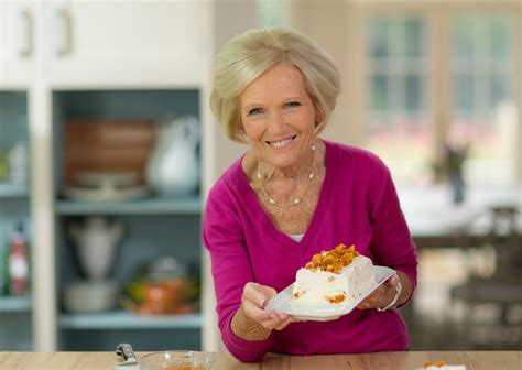 mary berry karate chopped honeycomb on her foolproof cooking show and viewers loved it metro