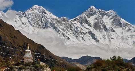 everest   time  trekking  everest region