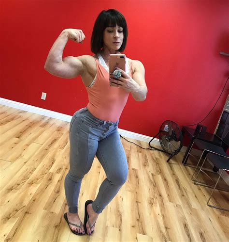 jodi miller female athletes   biceps fitness models