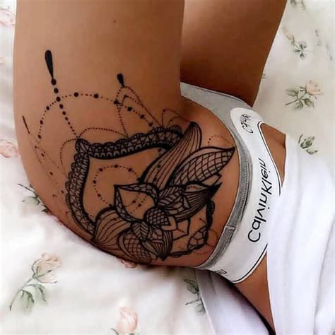 45 Beautiful Hip Tattoo Design Ideas For Women Hip Tattoos For Girls