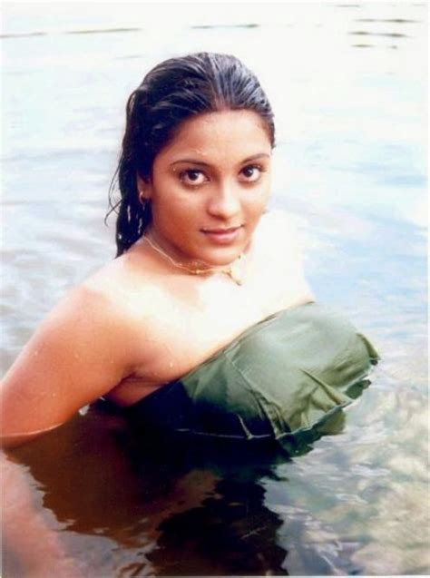 South Indian Actresses Bathing And Towel Pictures