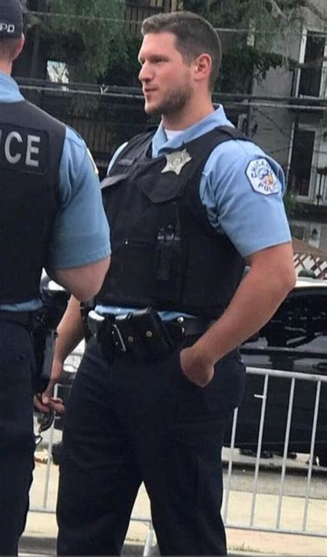 「cop bulge」おしゃれまとめの人気アイデア｜pinterest ｜falcon jpn hot cops、military men、cop uniform