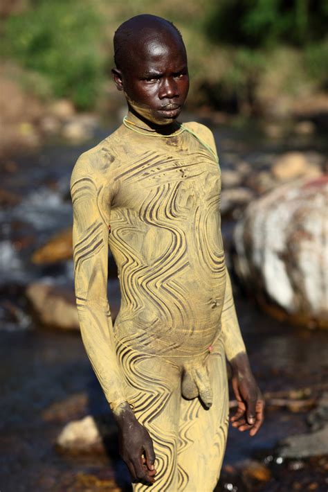 Мир вокруг Африканская роспись по телу