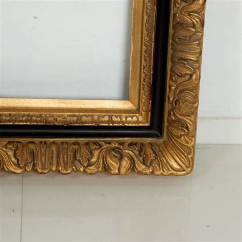 vintage regency elegant gold wood frame with ornamentation gilt trim