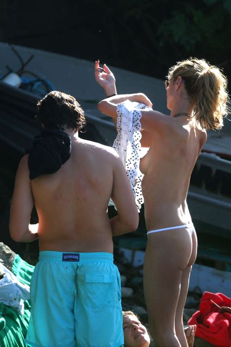 heidi klum topless in st barths paparazzi oops paparazzi oops