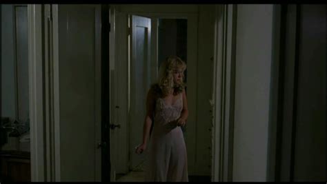naked linnea quigley in don t go near the park