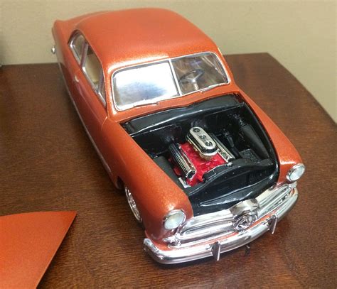 1949 Ford Coupe Gas Man Plastic Model Car Kit 1 25 Scale 1022