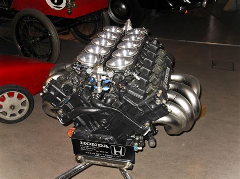 honda  formula  engine   front