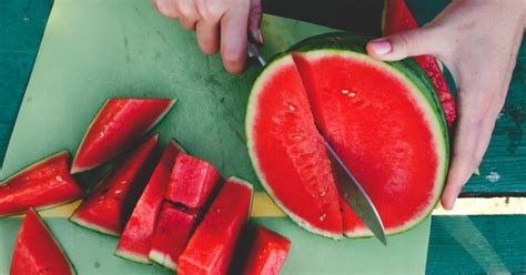 stay hydrated this summer with this watermelon green juice mindbodygreen