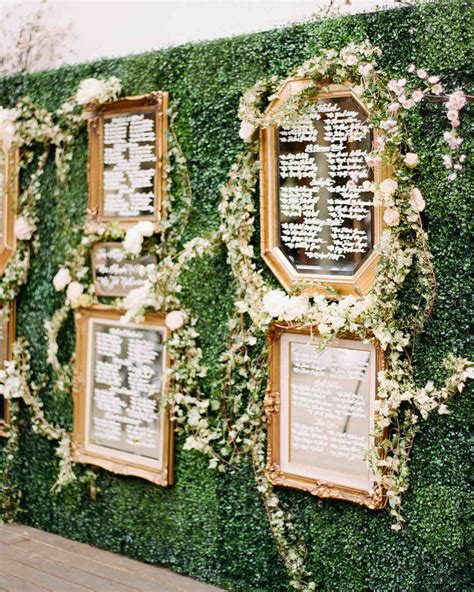 unique wedding seating charts  guide guests   tables