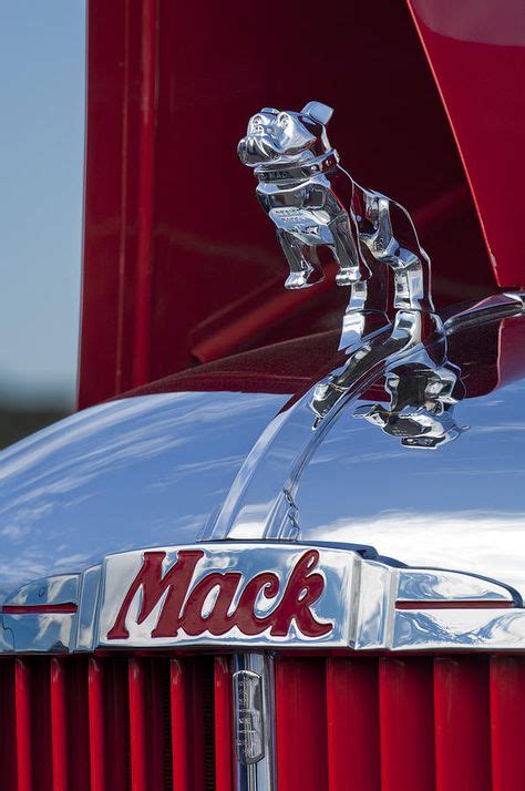 bulldog   mack truck mascot