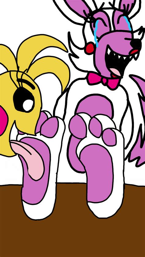 Toy Chica Licking Mangle S Feet By Aloynna On Deviantart