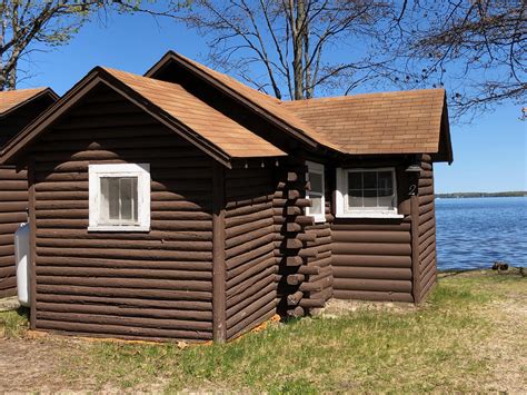 cabin  lakeside cabin rentals  paradise lake