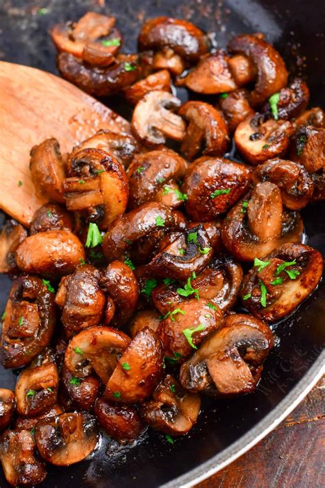sauteed mushrooms easy rich  flavorful side dish   steaks