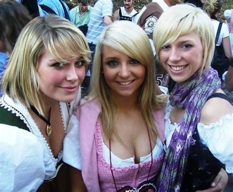 girls of oktoberfest 2011 75 pics