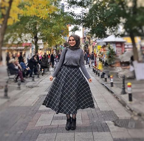 Pin By Ai Erythra On Retro Muslimah Modest Fashion Hijab Muslim
