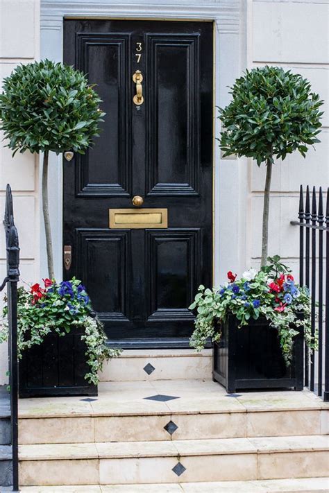 13 Topiary Planter Ideas That Will Have You Priming Your  