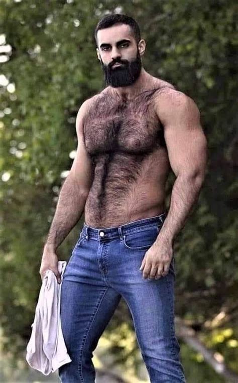 pin de marcus lambert en poilu hairy man en 2020 chicos desaliñados