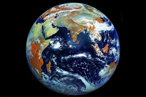 russian satellites  megapixel image  earth   detailed   verge