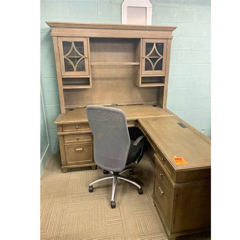 Largest Selection Of Used Office Furniture On The Gulf Coast