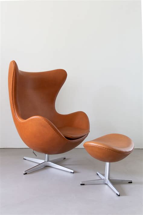 egg arne jacobsen moetkunsten elegance leather