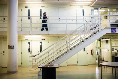 inmates assault staff   maryland prison