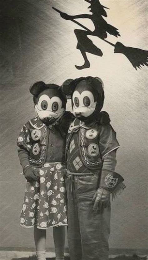25 deeply disturbing old timey halloween pictures that will give you
