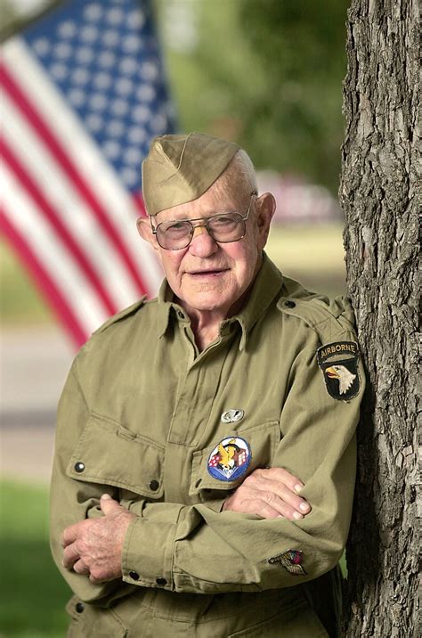 jake mcniece a leader of wwii s filthy 13 dies at 93 the new york times