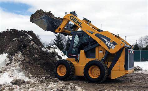 operation gehl  contrast  gehl skid steers  find  biggest