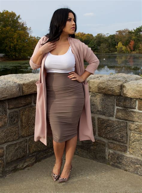 The Perfect Skirt For Curves Love Grey Skies