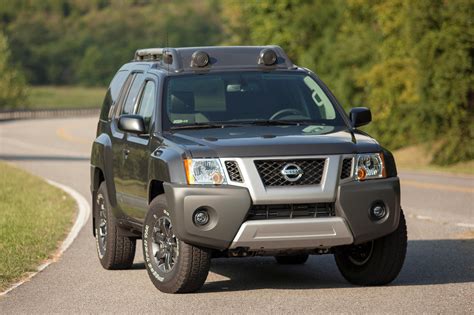 nissan xterra   path   road happiness carbuzz