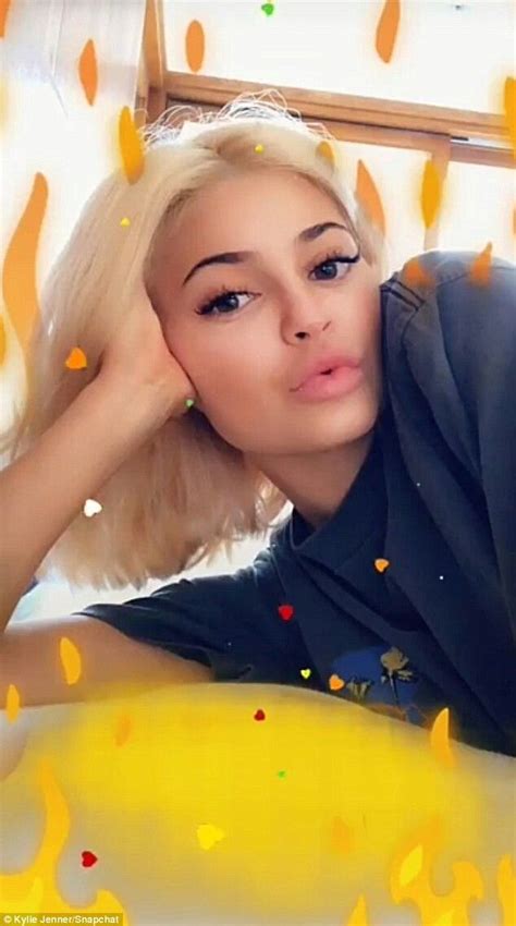 Pin By Rsm On Kylie Jenner Kylie Jenner Blonde Kardashian Kylie