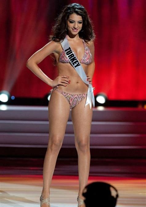 Miss Turkey 2011 Melisa Asli Pamuk Metro Uk