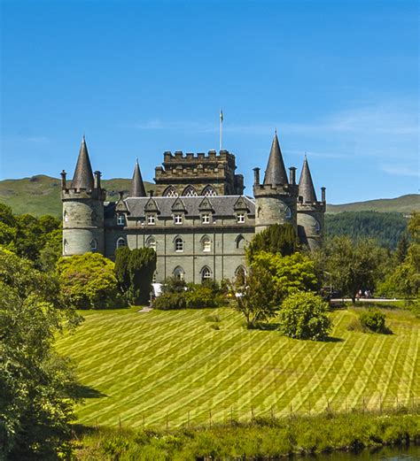 edinburgh  castles  scotland  ef   tours