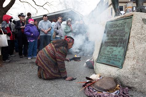thanksgiving protest native americans day of mourning