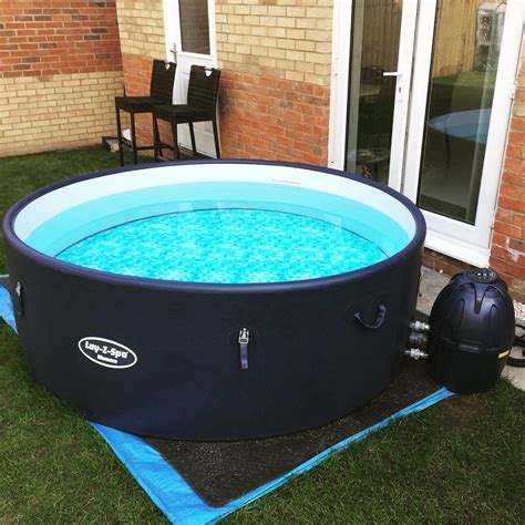 Lay Z Spa Monaco Inflatable Hot Tub 7 Day Hire 8 People