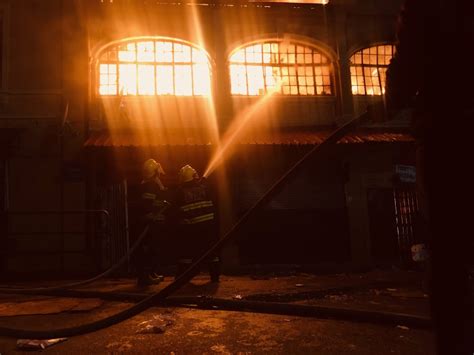 massive fire rips through jeppestown building