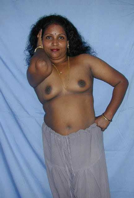 cute desi indian women showing off their nude bodies indian porn pictures desi xxx photos