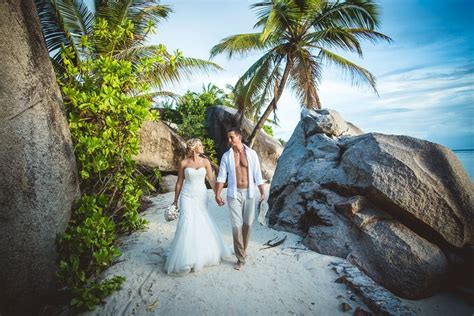 Pin Auf Beach Wedding Seychelles Weddingmoon Travel
